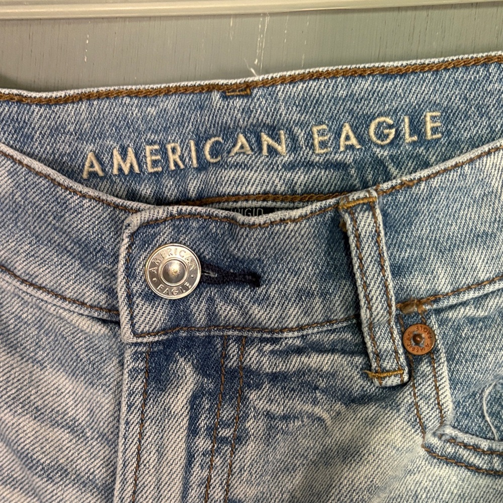 American Eagle Outfitters Light Blue Jean Shorts - Picture 2 of 4